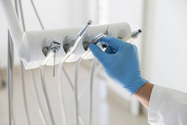 Professional Emergency Dentist technician working in North Key Largo, FL
